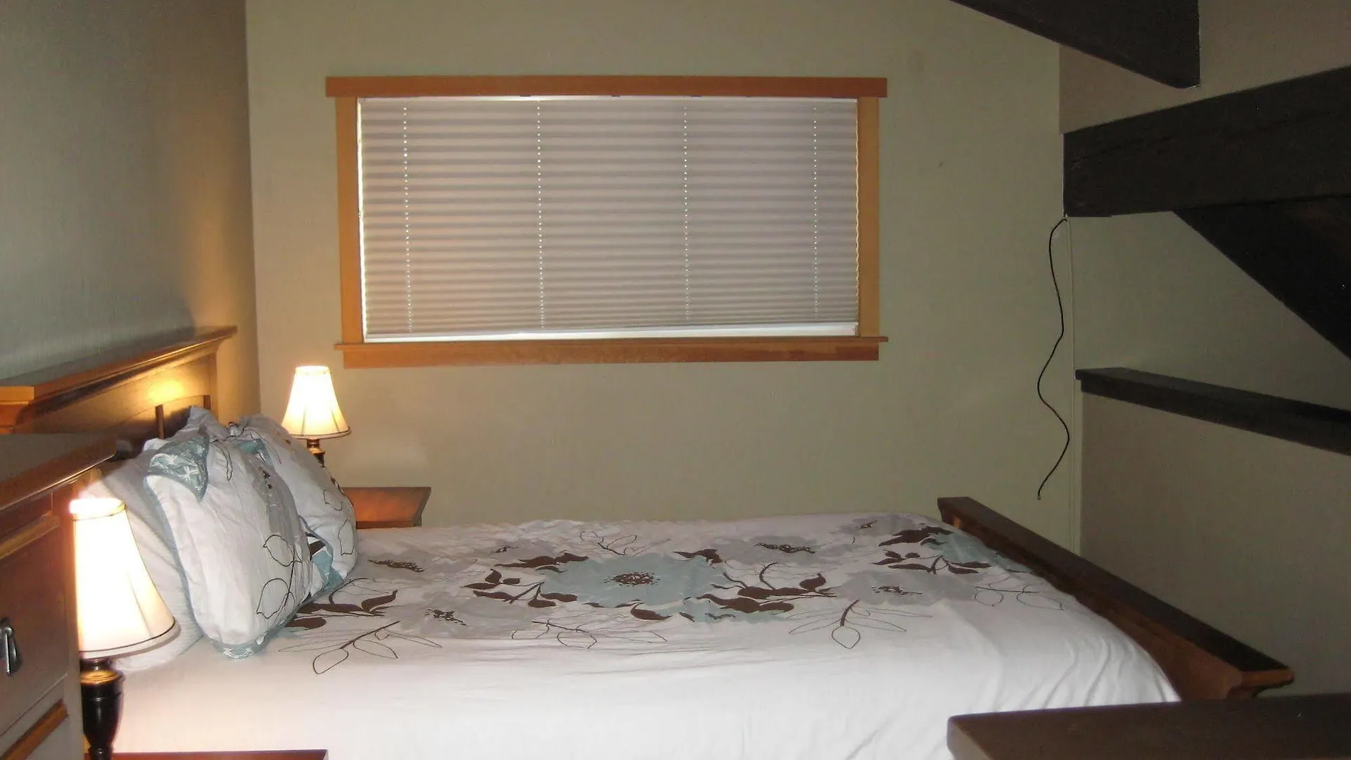 アパート Mammoth View Villas Mammoth Reservation Bureau マンモス・レイクス